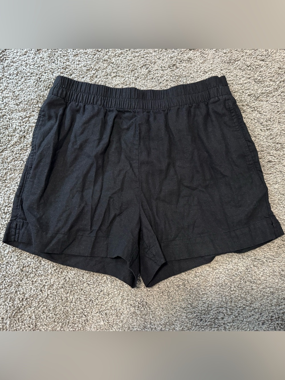 Old Navy High-Waisted Beach Linen Pull-
On Shorts - Picture 2 of 3